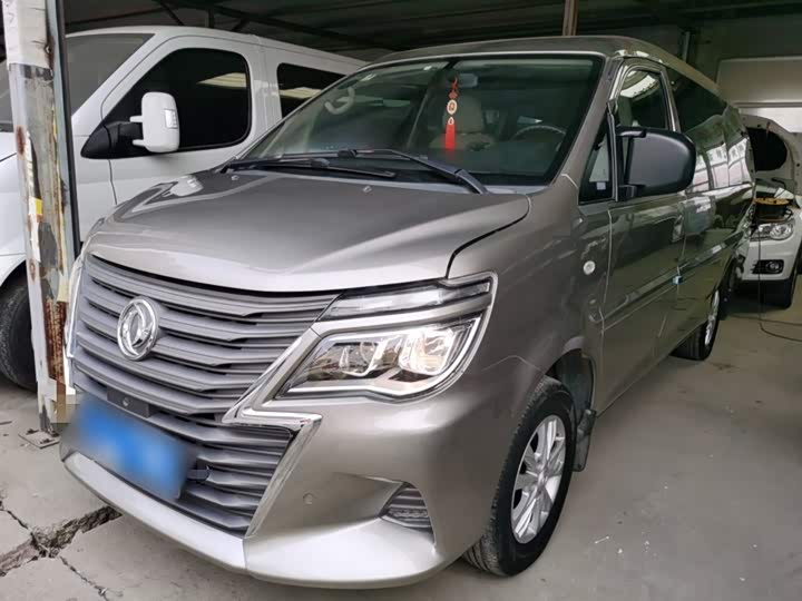 Фото 1 - Dongfeng Forthing Lingzhi M5