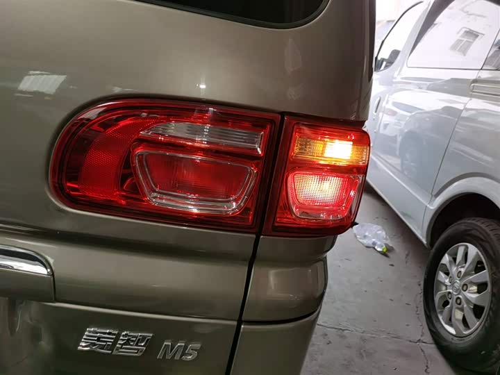 Фото 8 - Dongfeng Forthing Lingzhi M5