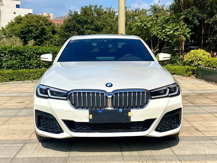 Фото 2 - BMW 5 Series