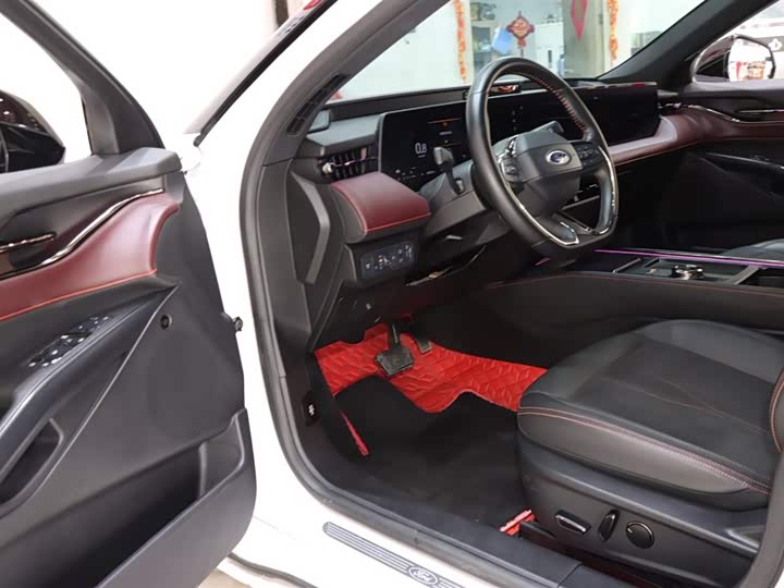 Фото 8 - Ford Mondeo