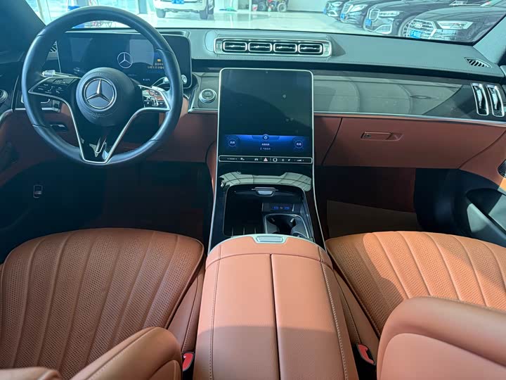 Фото 9 - Mercedes-Benz S-Class