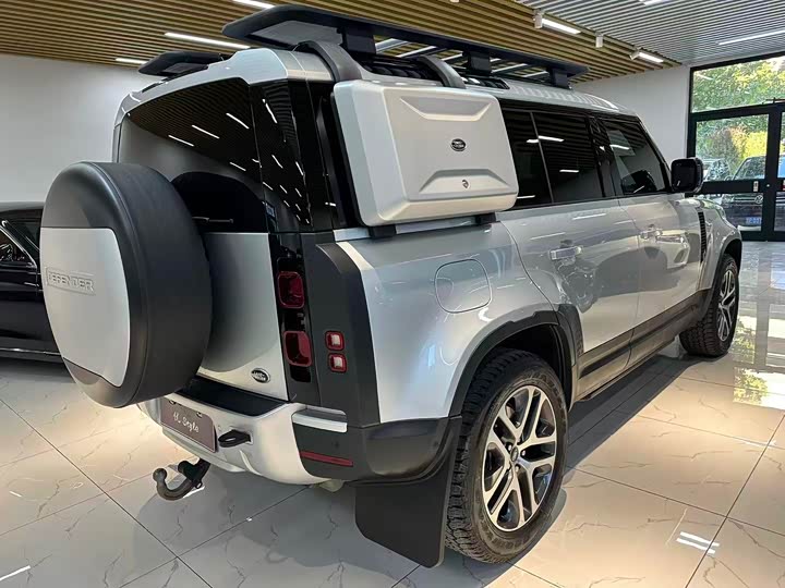 Фото 4 - Land Rover Defender