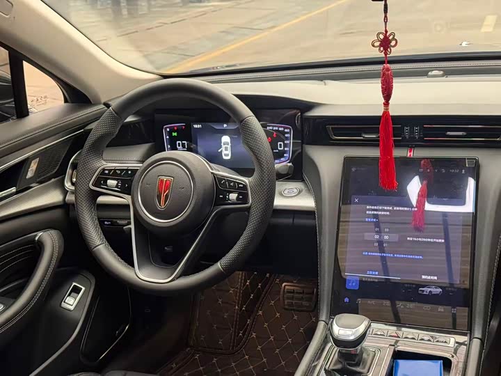 Фото 7 - Hongqi H5