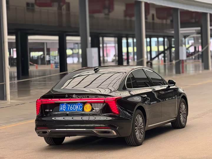 Фото 9 - Hongqi H5