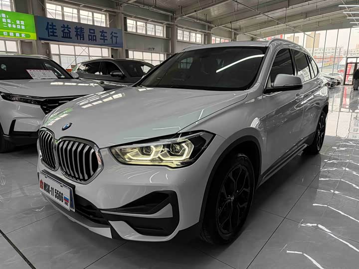Фото 1 - BMW X1