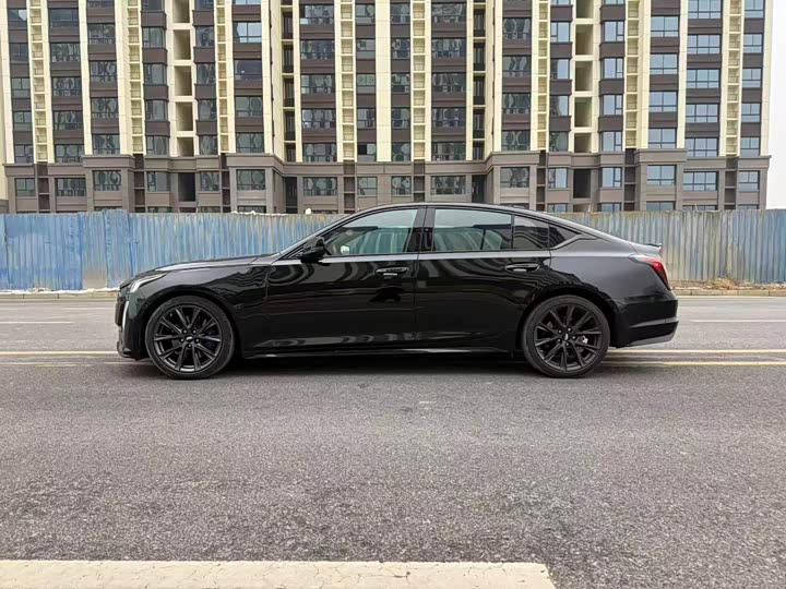 Фото 9 - Cadillac CT5