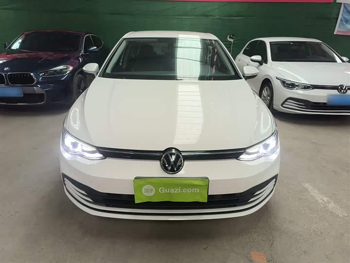 Фото 3 - Volkswagen Golf