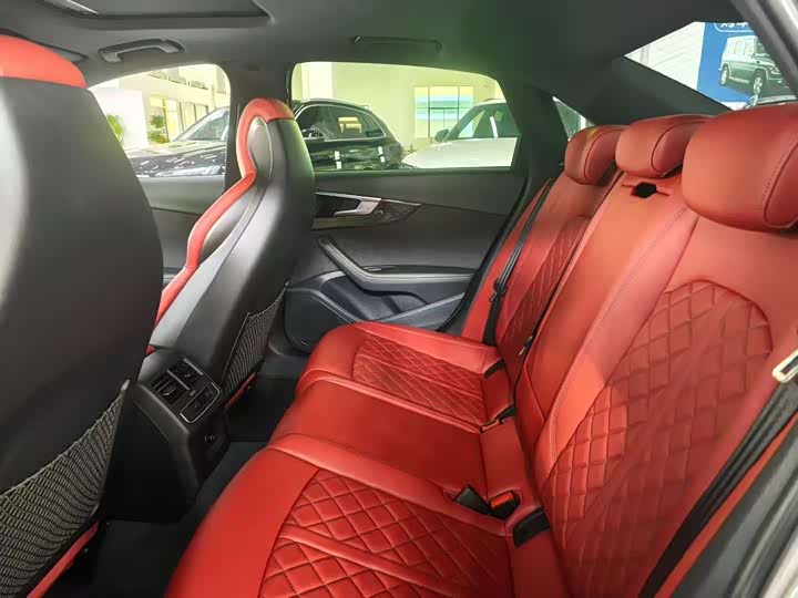 Фото 7 - Audi S4