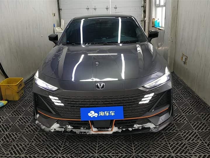 Фото 2 - Changan UNI-V