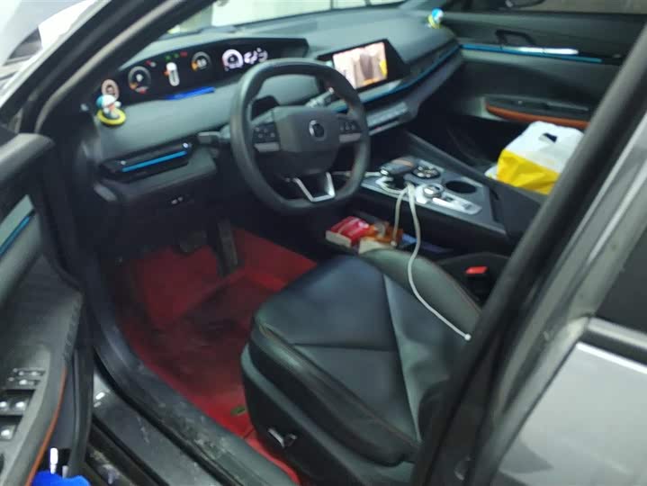 Фото 9 - Changan UNI-V