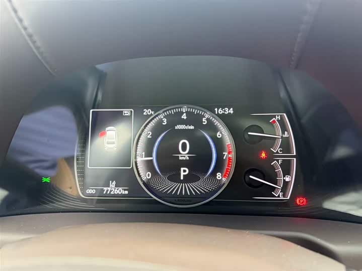 Фото 6 - Lexus ES