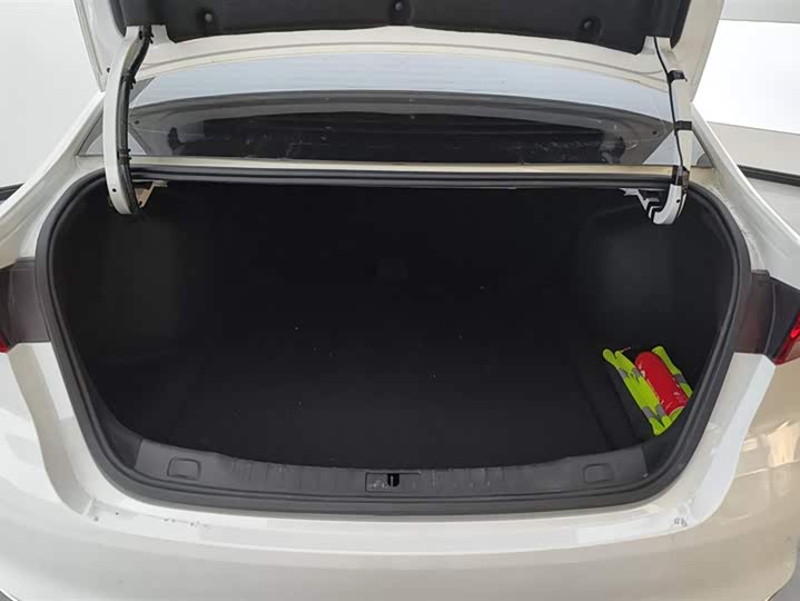 Фото 4 - Buick Verano