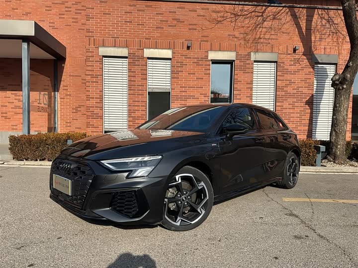 Фото 1 - Audi A3