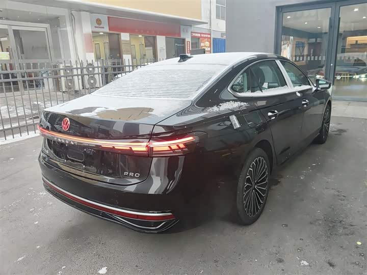 Фото 7 - Volkswagen Passat