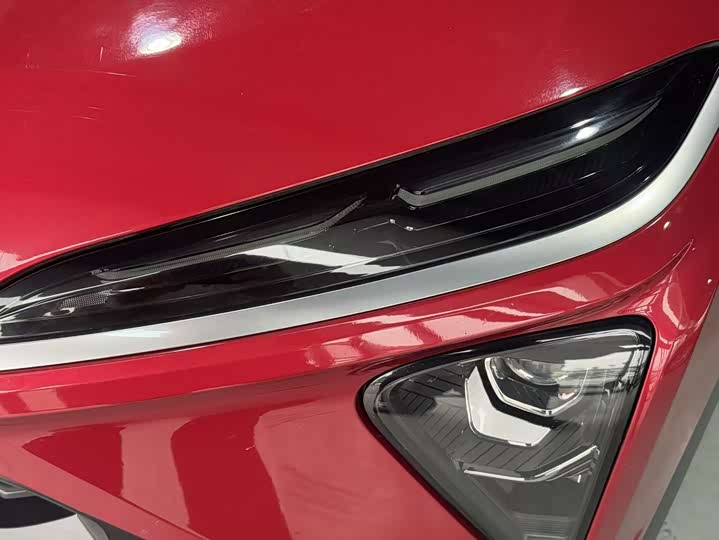 Фото 3 - Nio ES6