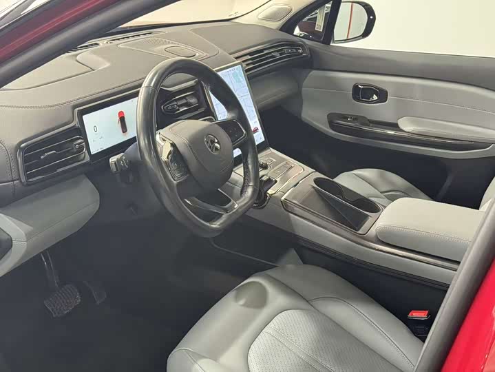 Фото 7 - Nio ES6