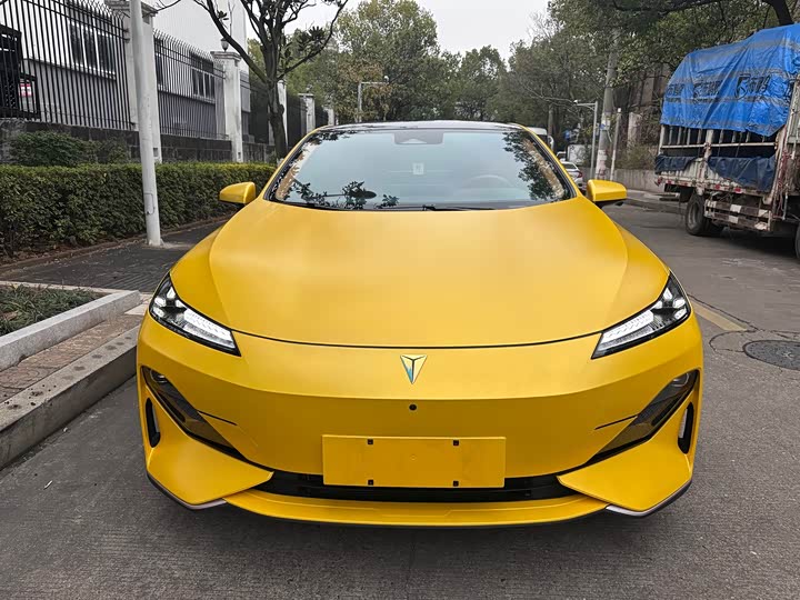 Фото 2 - Changan Deepal SL03