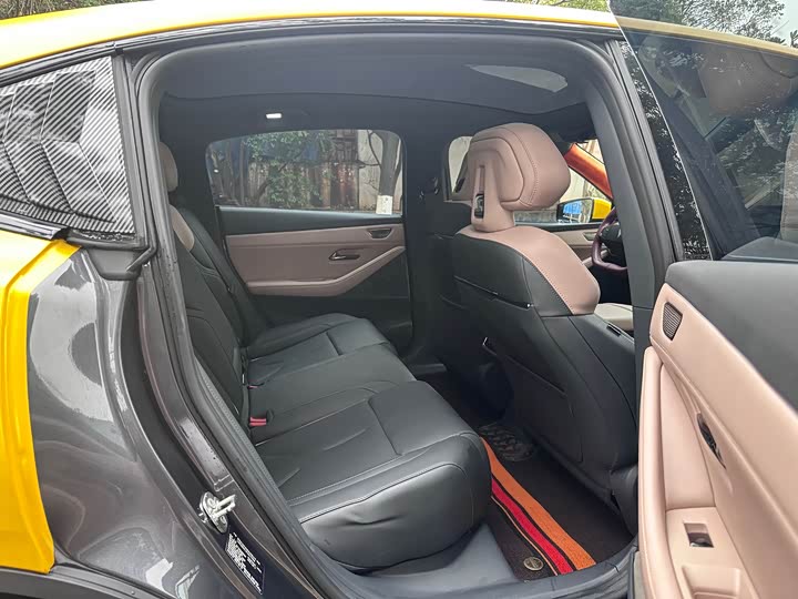 Фото 9 - Changan Deepal SL03