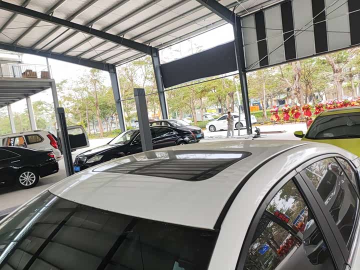 Фото 9 - Nissan Sylphy