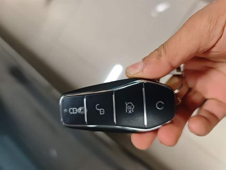 Фото 9 - BYD Dolphin