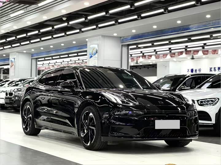 Фото 3 - Zeekr 001