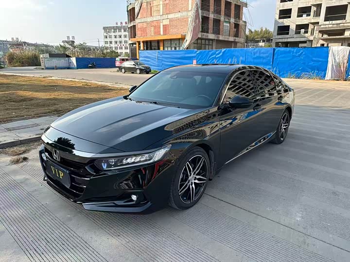 Фото 1 - Honda Accord