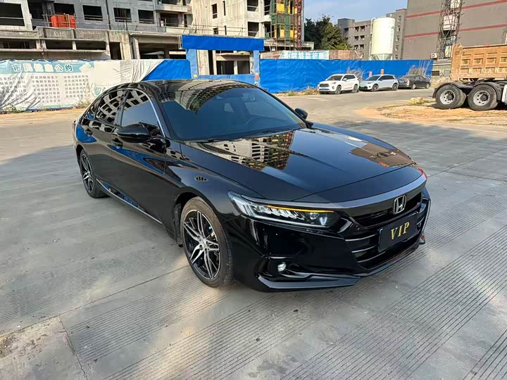 Фото 2 - Honda Accord