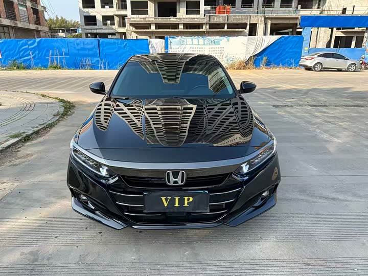 Фото 3 - Honda Accord