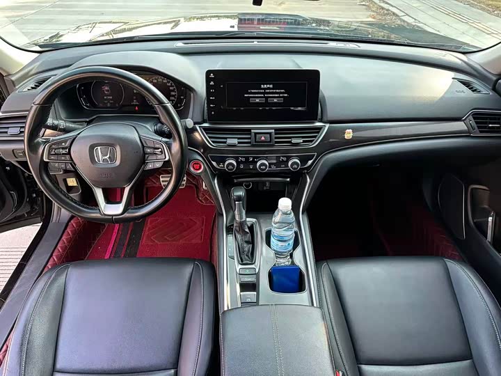 Фото 5 - Honda Accord