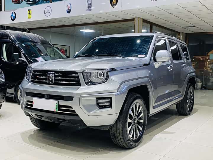 Фото 1 - Tank 700 Hybrid