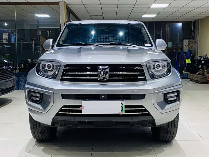 Фото 2 - Tank 700 Hybrid