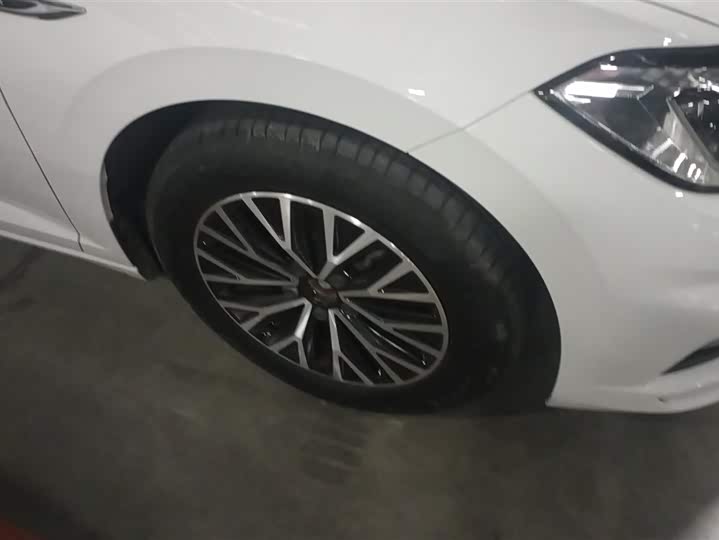 Фото 6 - Volkswagen Sagitar L