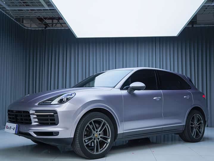 Фото 1 - Porsche Cayenne
