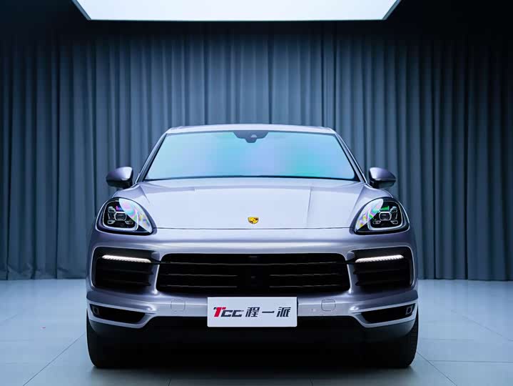 Фото 2 - Porsche Cayenne