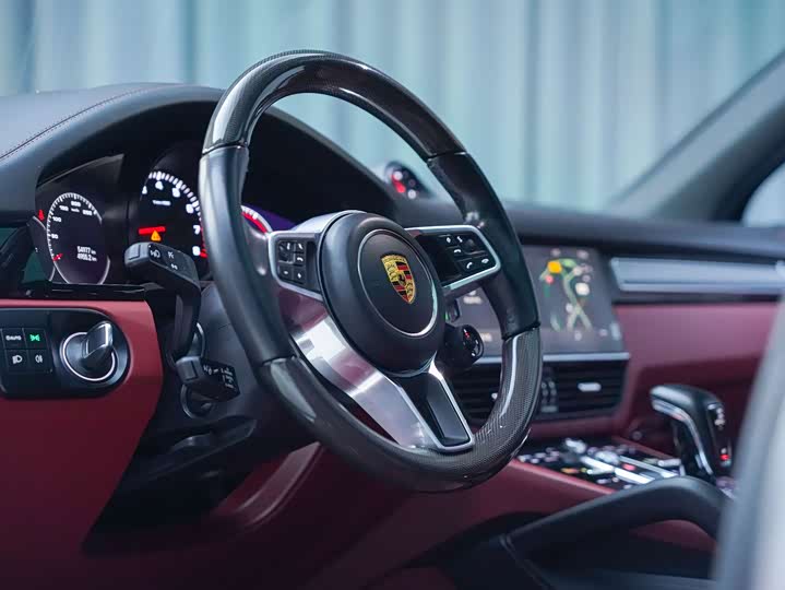 Фото 8 - Porsche Cayenne