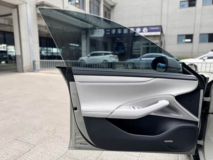 Фото 8 - Xiaomi SU7