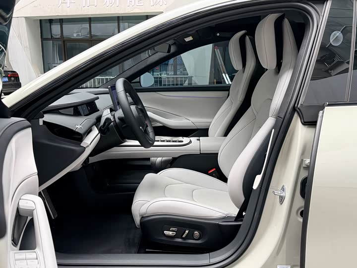 Фото 9 - Xiaomi SU7