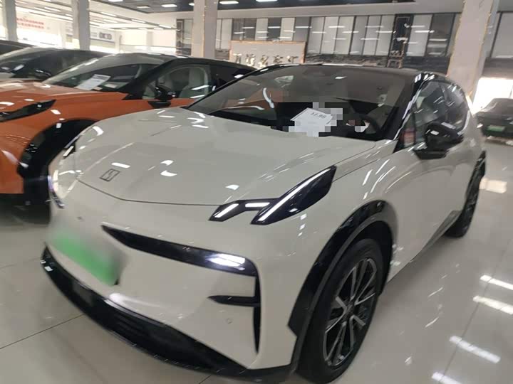 Фото 1 - Zeekr X