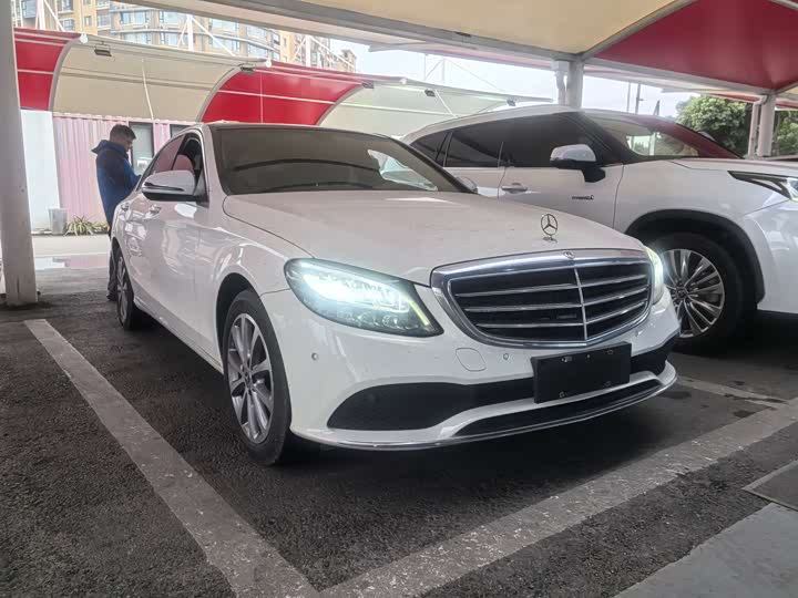 Фото 3 - Mercedes-Benz C-Class