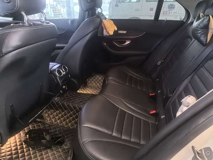 Фото 6 - Mercedes-Benz C-Class