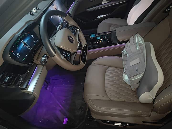 Фото 8 - BYD Han