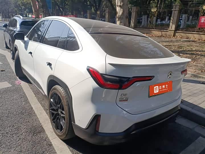 Фото 6 - Nio EC6