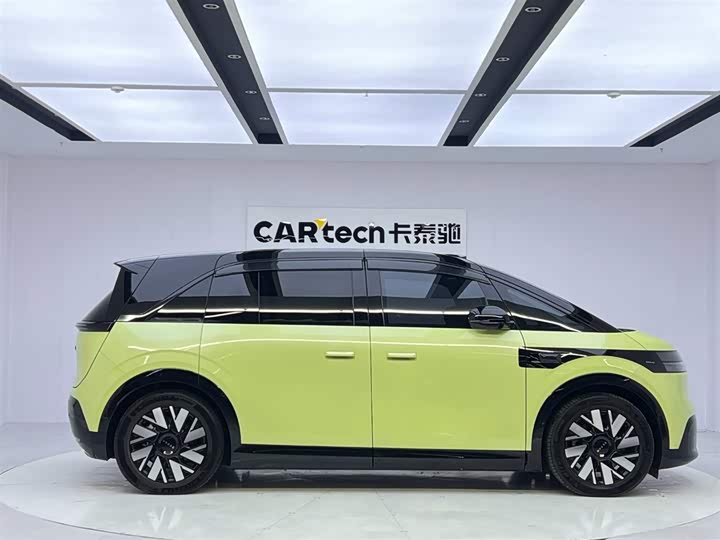 Фото 6 - Zeekr Mix