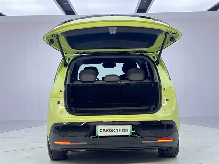 Фото 9 - Zeekr Mix