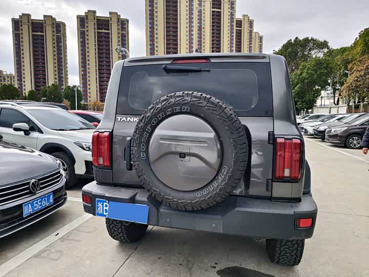 Фото 6 - Tank 300