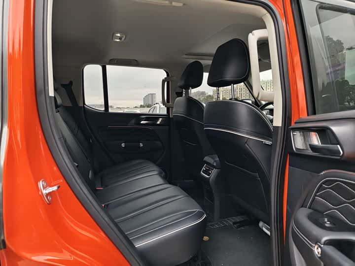 Фото 8 - Tank 300