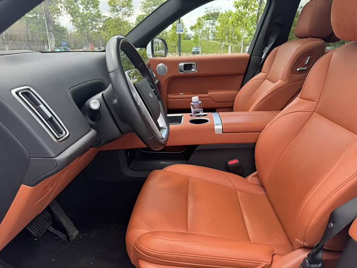 Фото 8 - LiXiang L7