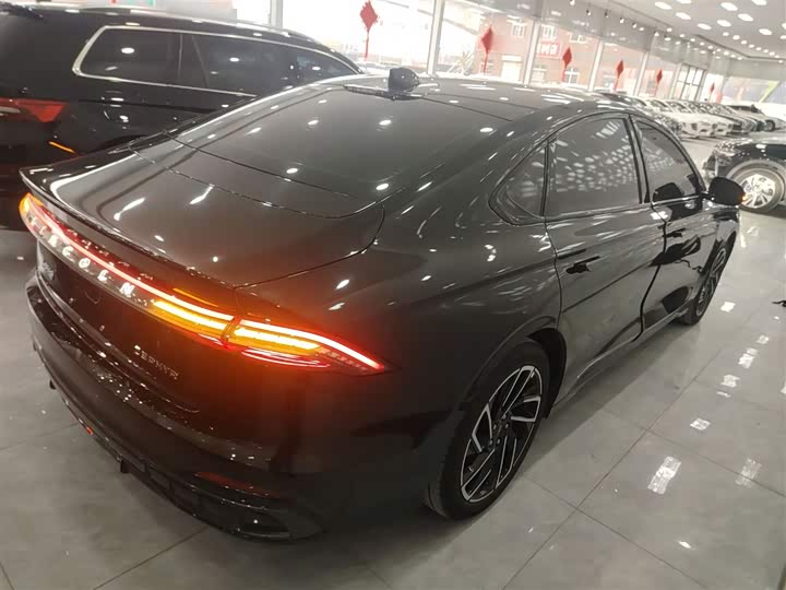 Фото 7 - Lincoln Z (Zephyr)