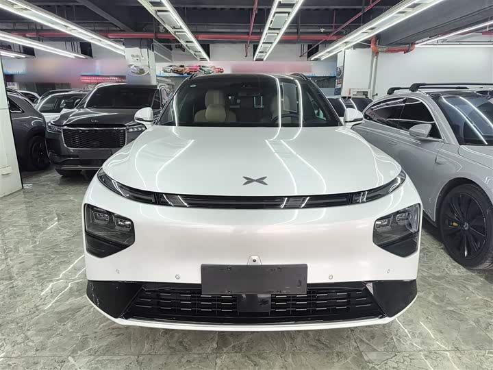 Фото 3 - XPeng G9