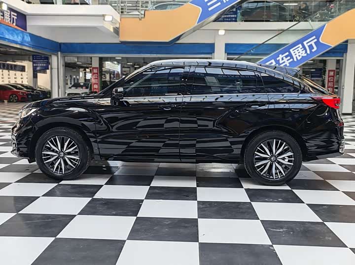 Фото 7 - Honda Avancier